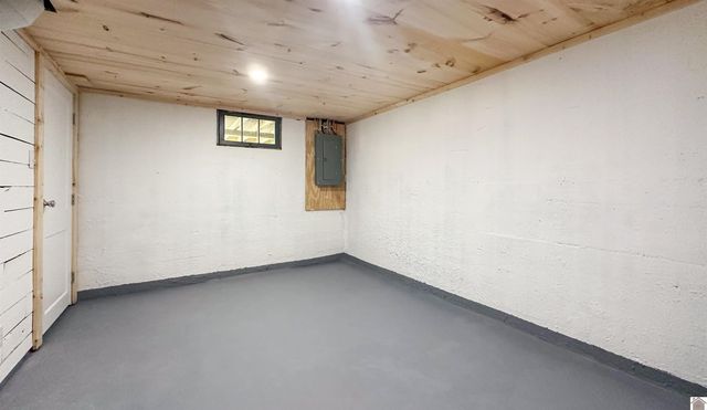 306 S 8th St, Murray, KY 42071
