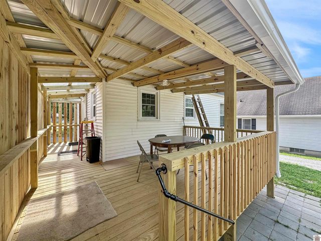 306 S 8th St, Murray, KY 42071