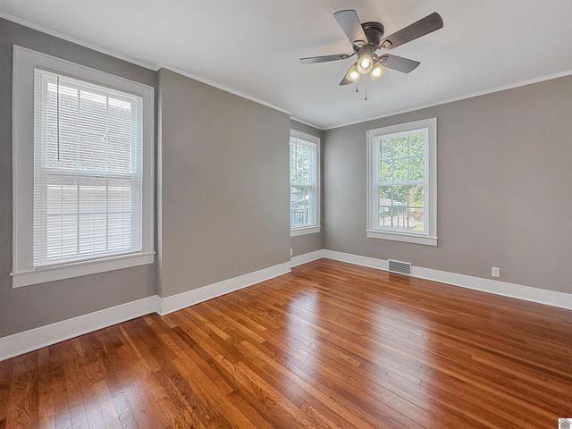 306 S 8th St, Murray, KY 42071