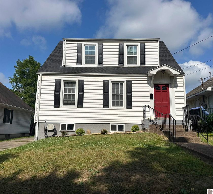 306 S 8th St, Murray, KY 42071