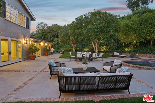 17228 Benner Place, Encino (los Angeles), CA 91316
