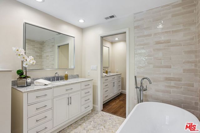 17228 Benner Place, Encino (los Angeles), CA 91316