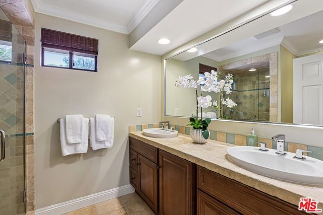 17228 Benner Place, Encino (los Angeles), CA 91316