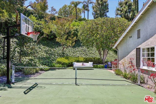 17228 Benner Place, Encino (los Angeles), CA 91316