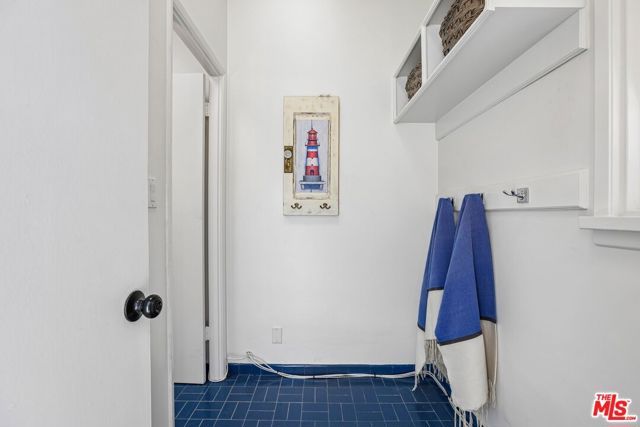17228 Benner Place, Encino (los Angeles), CA 91316
