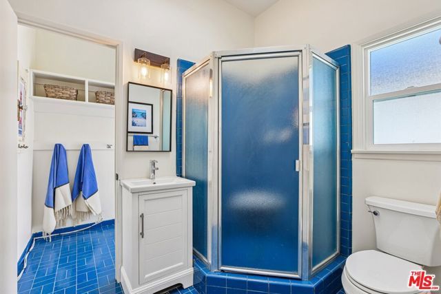 17228 Benner Place, Encino (los Angeles), CA 91316