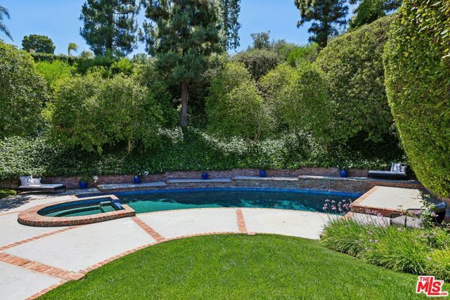 17228 Benner Place, Encino (los Angeles), CA 91316