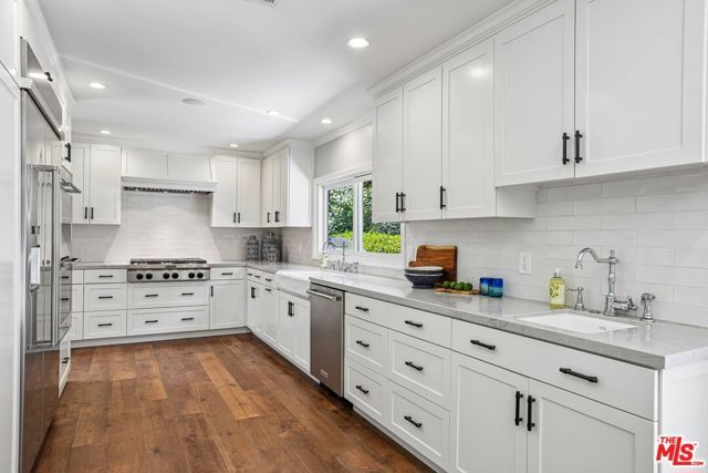 17228 Benner Place, Encino (los Angeles), CA 91316