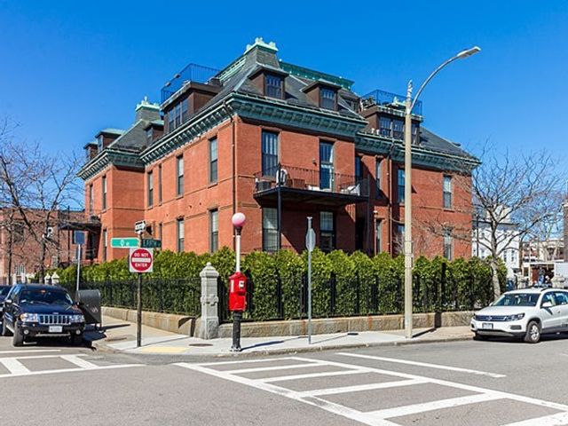 110 O St 12, Boston, MA 02127