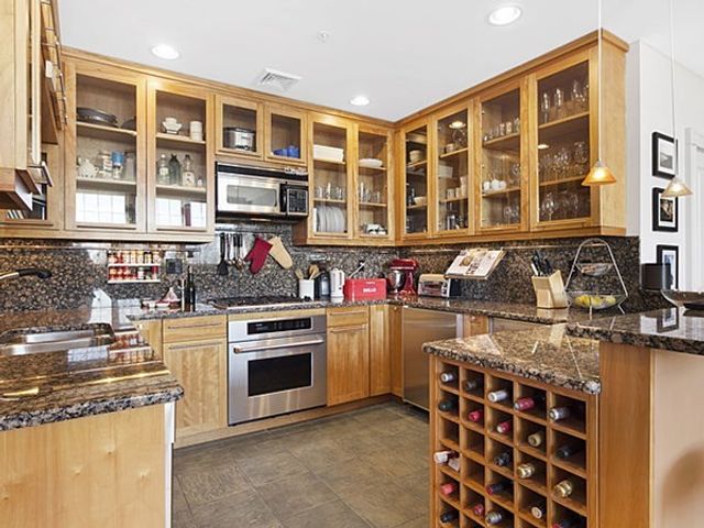 110 O St 12, Boston, MA 02127