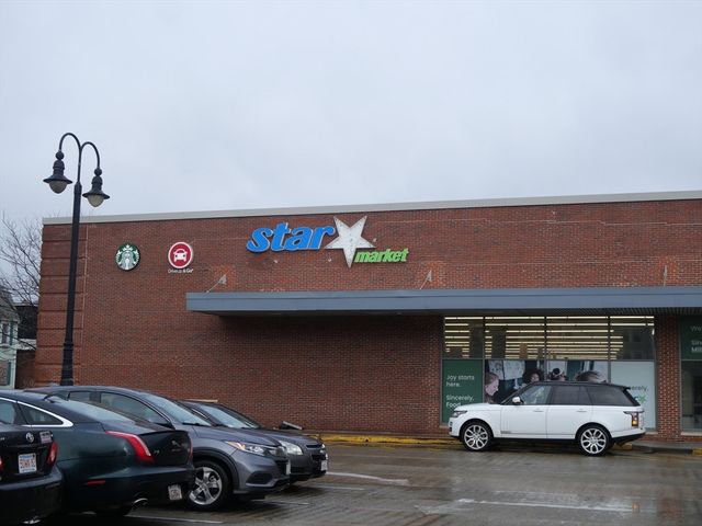 116 River 1, Boston, MA 02126