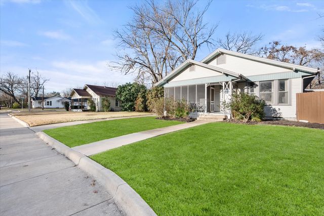 205 Cynisca Street, Waxahachie, TX 75165