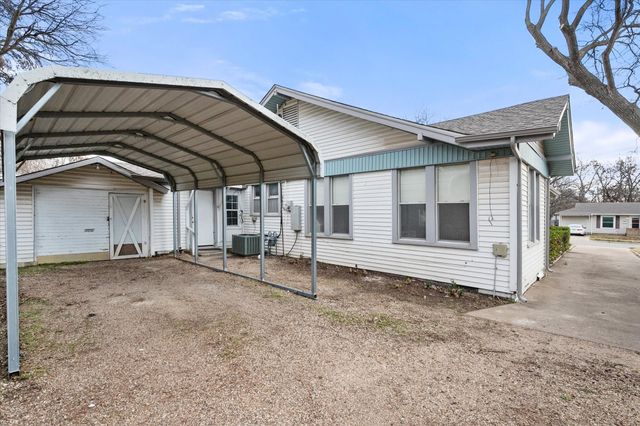205 Cynisca Street, Waxahachie, TX 75165