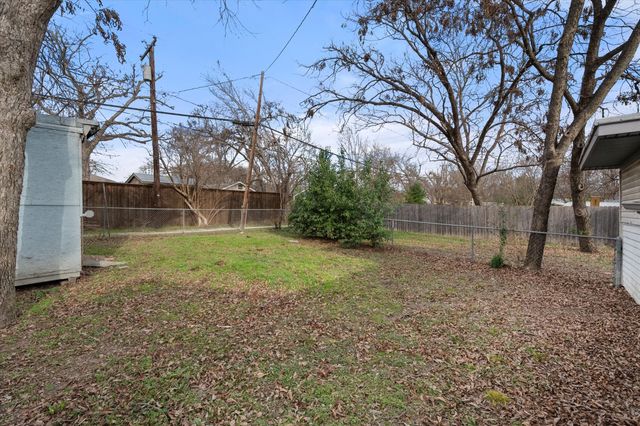 205 Cynisca Street, Waxahachie, TX 75165