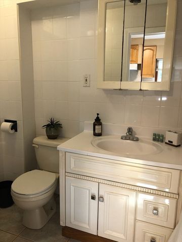 12 Oakland Rd 2, Sharon, MA 02067