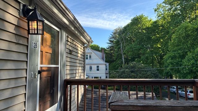 12 Oakland Rd 2, Sharon, MA 02067