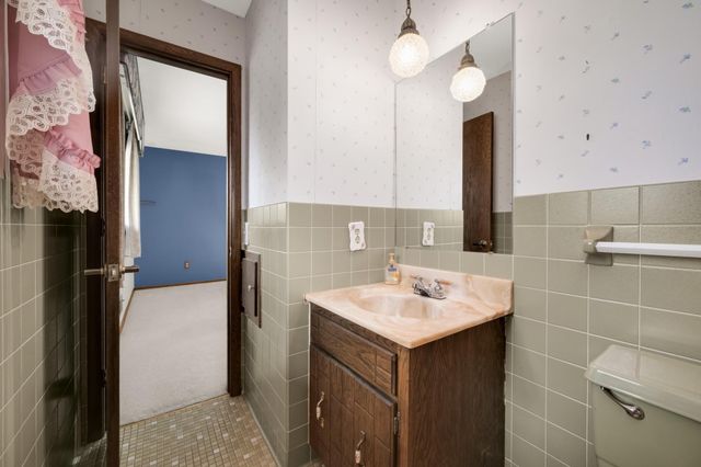 216 Lowell Road, Champlin, MN 55316