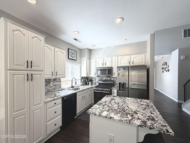 1525 Istrice Road, Sparks, NV 89436