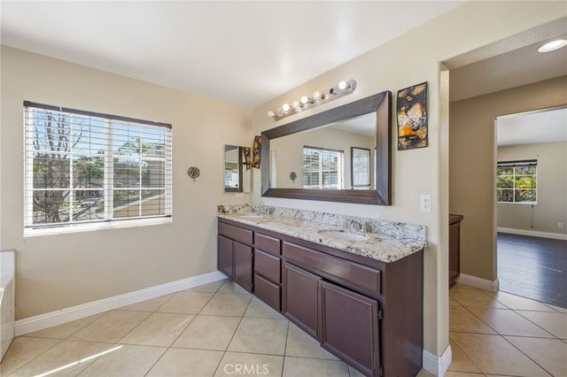 33413 Alagon, Temecula, CA 92592