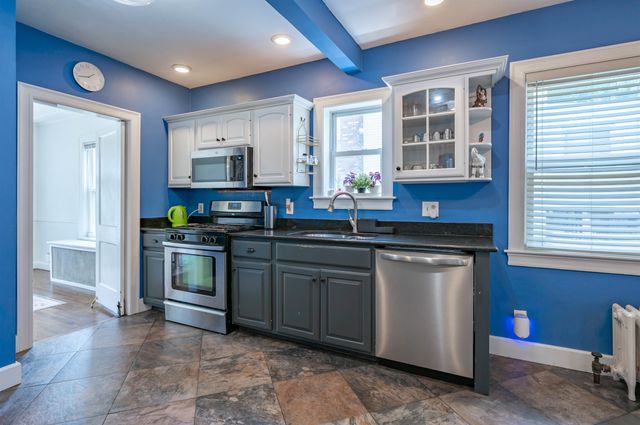 3 Pratt Street, Nashua, NH 03060