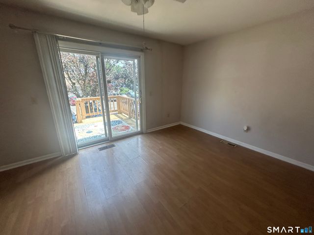 5 Deer Run 5, Bethel, CT 06801