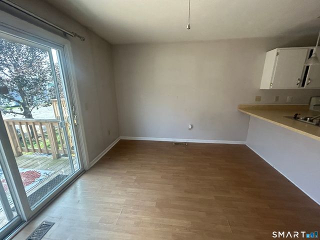 5 Deer Run 5, Bethel, CT 06801