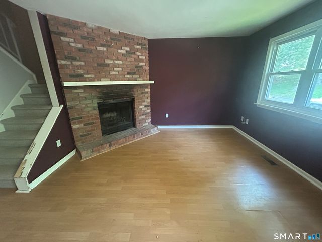 5 Deer Run 5, Bethel, CT 06801