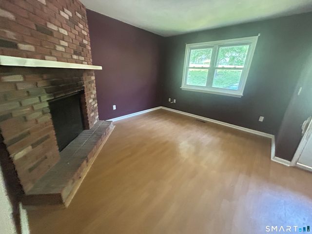 5 Deer Run 5, Bethel, CT 06801