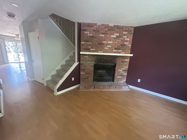 5 Deer Run 5, Bethel, CT 06801
