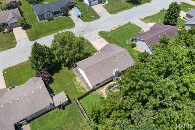 4826 Cedar Spring Drive, Highland, IL 62249