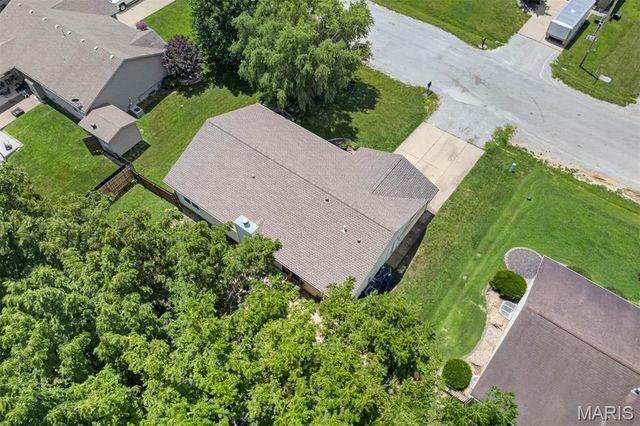 4826 Cedar Spring Drive, Highland, IL 62249