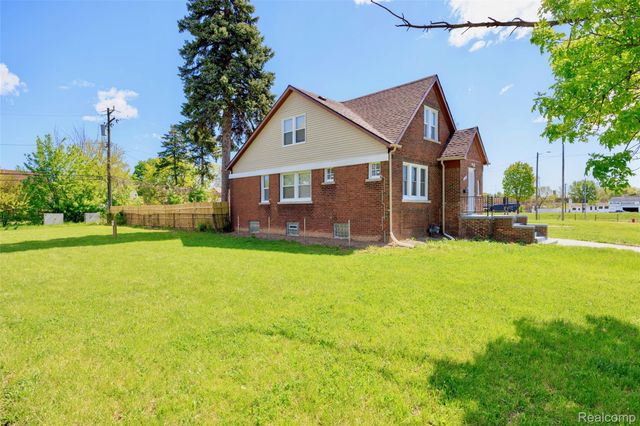 9150 Courville Street, Detroit, MI 48224