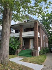 2000 La Salle Avenue, Niagara Falls, NY 14301