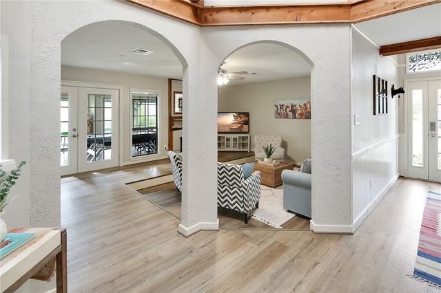 8010 Perry Lane, College Station, TX 77845