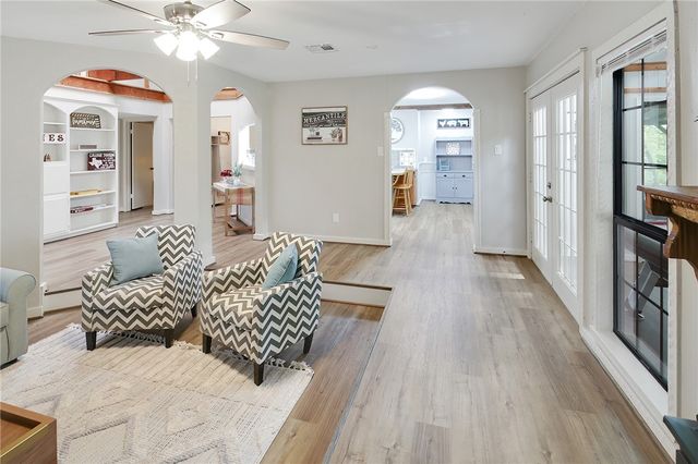 8010 Perry Lane, College Station, TX 77845