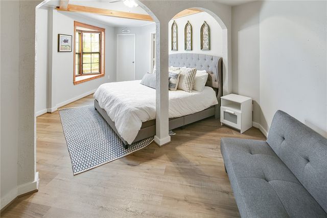 8010 Perry Lane, College Station, TX 77845