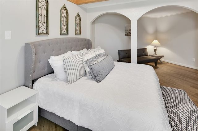 8010 Perry Lane, College Station, TX 77845