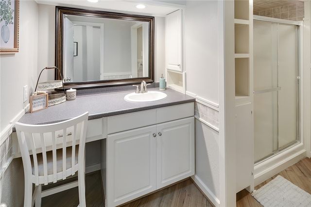 8010 Perry Lane, College Station, TX 77845