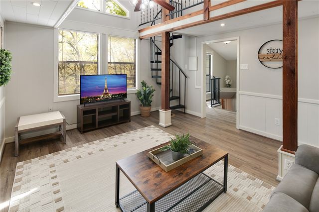 8010 Perry Lane, College Station, TX 77845