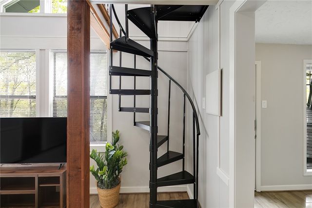 8010 Perry Lane, College Station, TX 77845