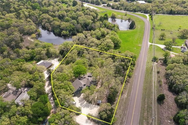 8010 Perry Lane, College Station, TX 77845