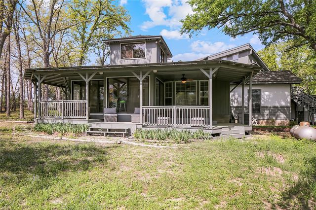 8010 Perry Lane, College Station, TX 77845