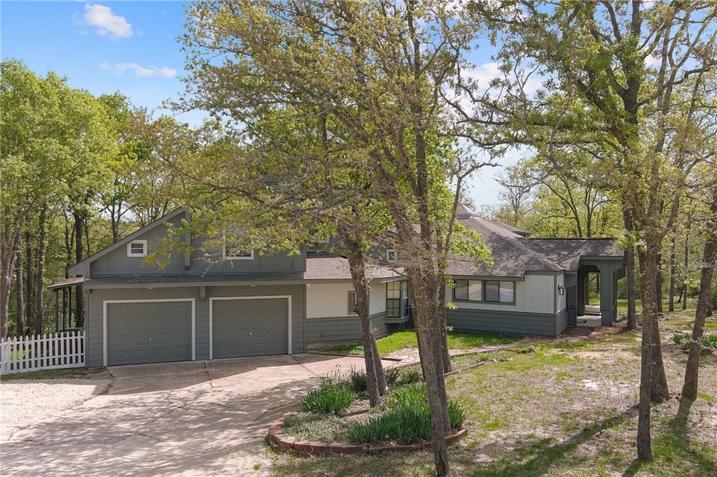 8010 Perry Lane, College Station, TX 77845 — photo 5