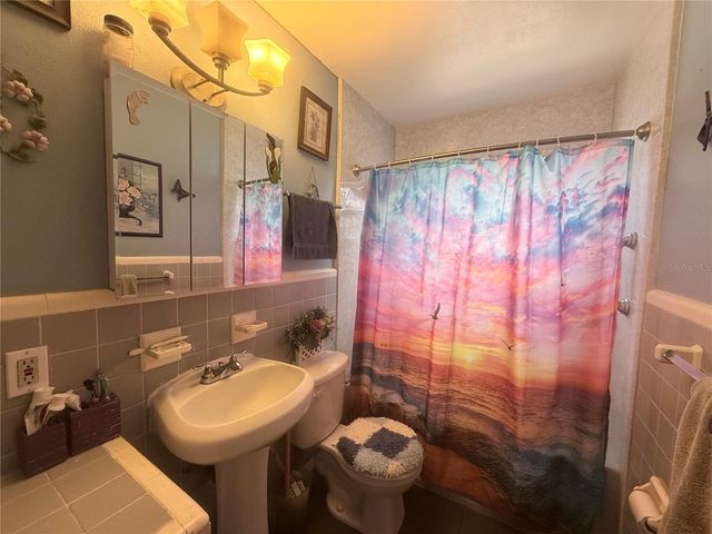 1428 38TH AVENUE N, St Petersburg, FL 33704
