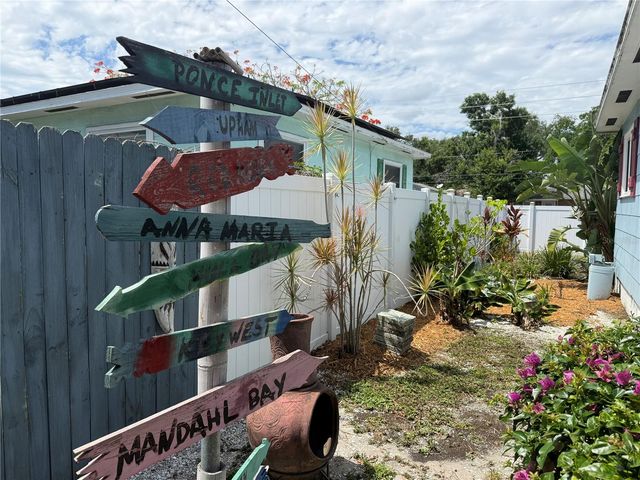 1428 38TH AVENUE N, St Petersburg, FL 33704