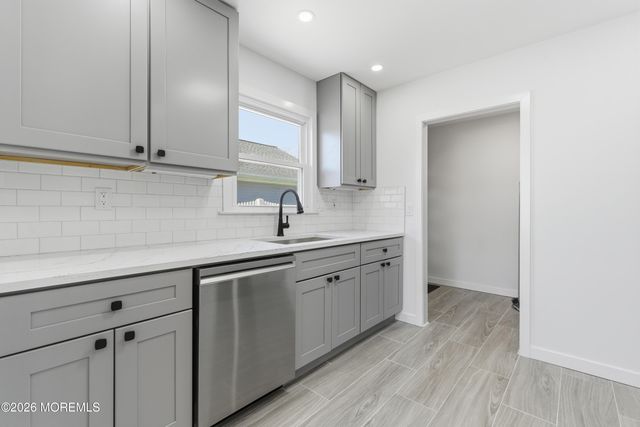 52 Pomona Boulevard, Keyport, NJ 07735