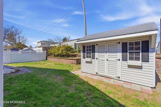 52 Pomona Boulevard, Keyport, NJ 07735