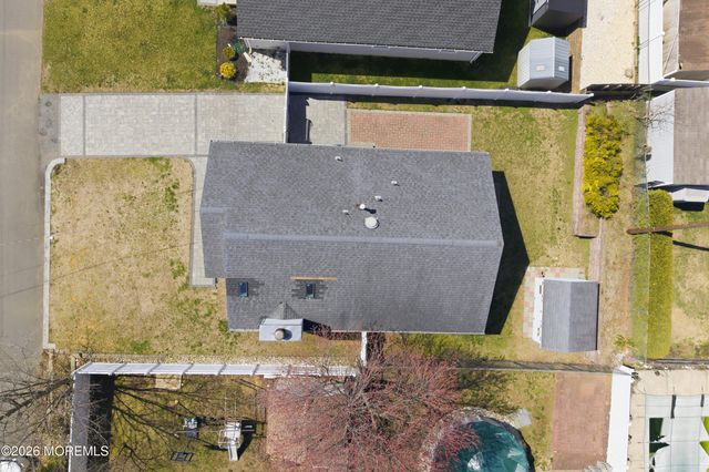 52 Pomona Boulevard, Keyport, NJ 07735