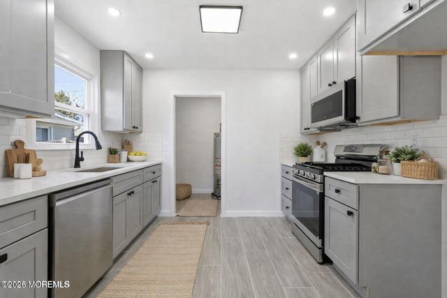 52 Pomona Boulevard, Keyport, NJ 07735