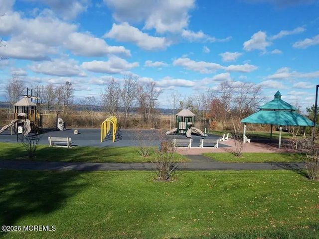 52 Pomona Boulevard, Keyport, NJ 07735